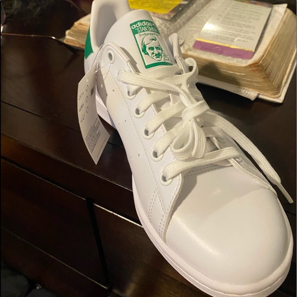 Stan Smiths - Picture 2 of 3